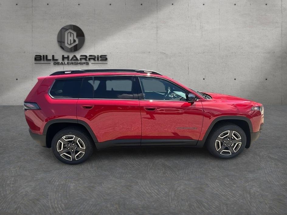 New 2026 Red Hot Pearl-Coat Exterior Paint Jeep Limited image 4