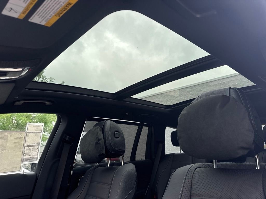 New 2026 MANUFAKTUR Alpine Grey Mercedes-Benz GLS 580 image 11
