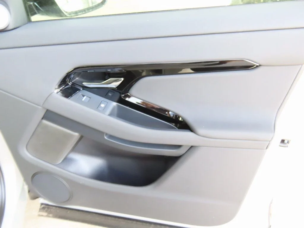 2026 Land Rover Range Rover Evoque Dynamic SE - Photo 12