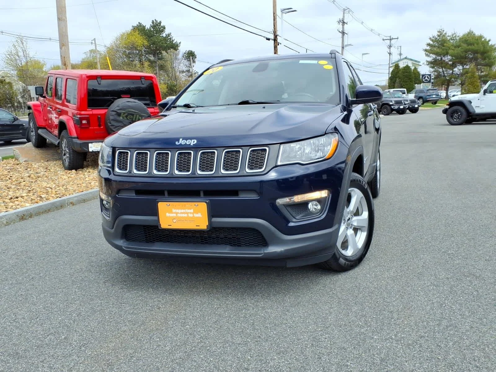 Certified Used 2020 Jazz Blue Pearlcoat Jeep Latitude image 2