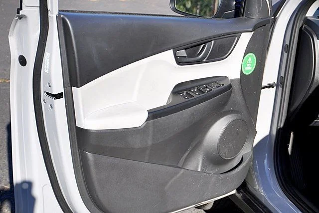 Used 2023 Silver Hyundai SEL image 21