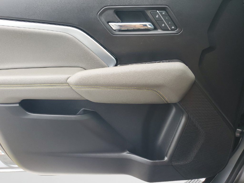 Used 2023 Gray Chevrolet ZR2 image 20