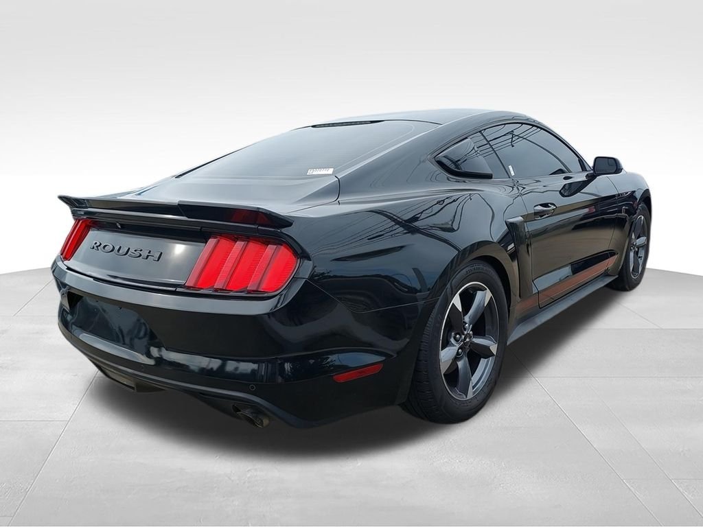 Used 2015 Black Ford V6 image 8