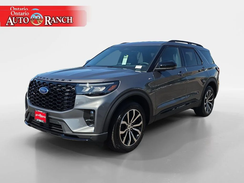 New 2026 Carbonized Gray Metallic Ford ST-Line image 7