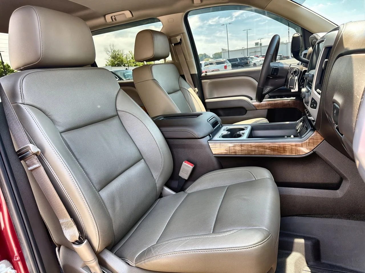 Used 2016 CRIMSON RED TINTCOAT GMC SLT image 23