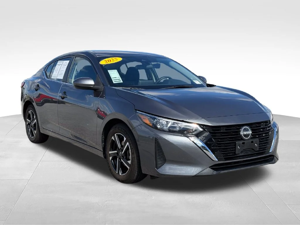 Used 2025 Gray Nissan SV image 30