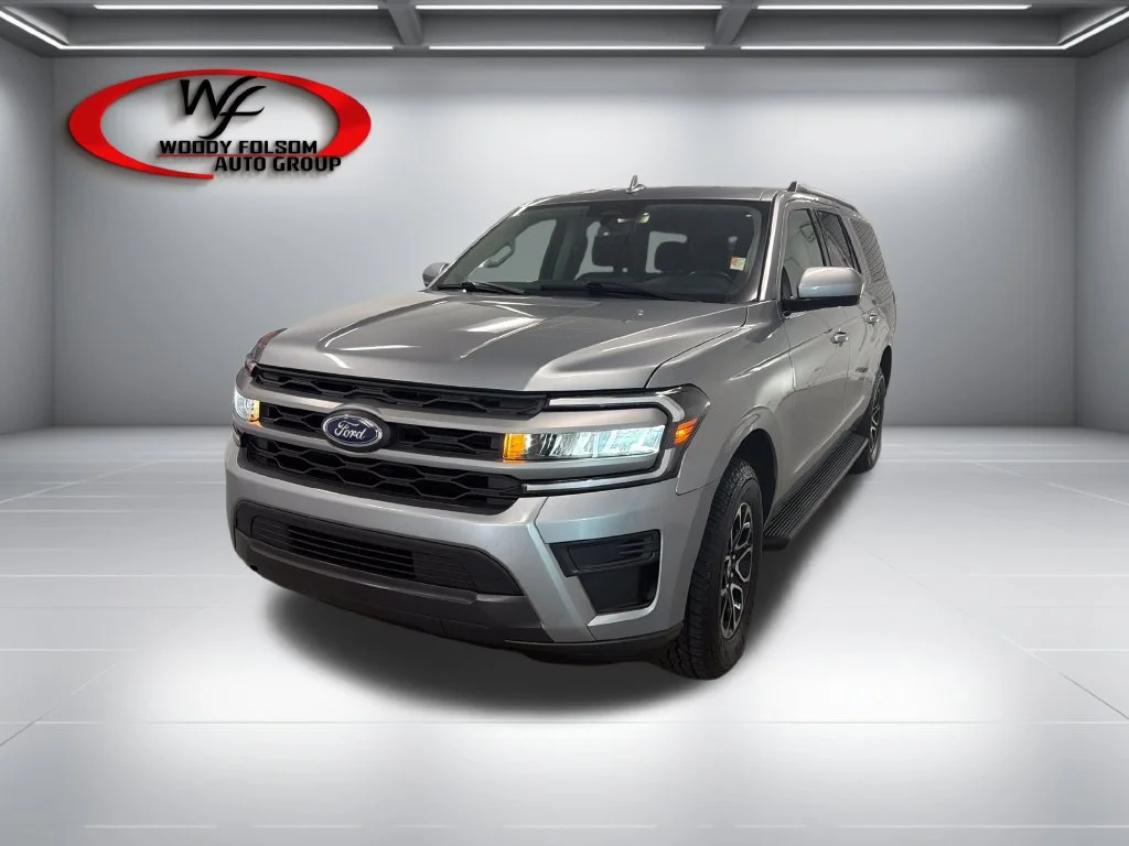 Used 2024 Silver Ford XLT image 3