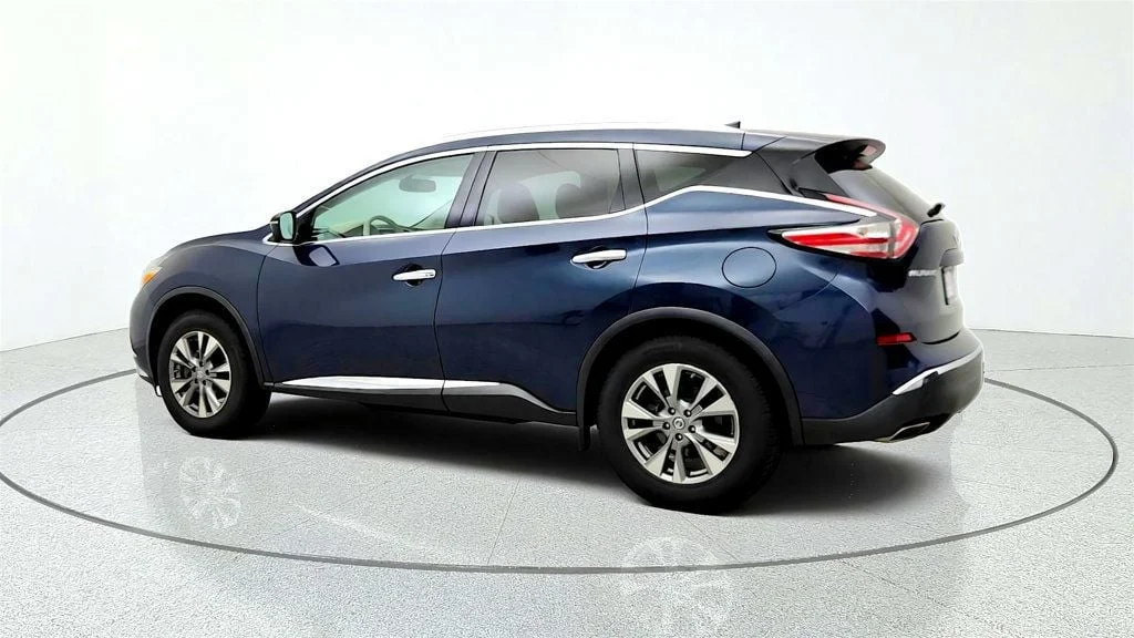 Used 2016 Arctic Blue Metallic Nissan SL AWD w/ Technology Package & Panoramic Moonroof image 7