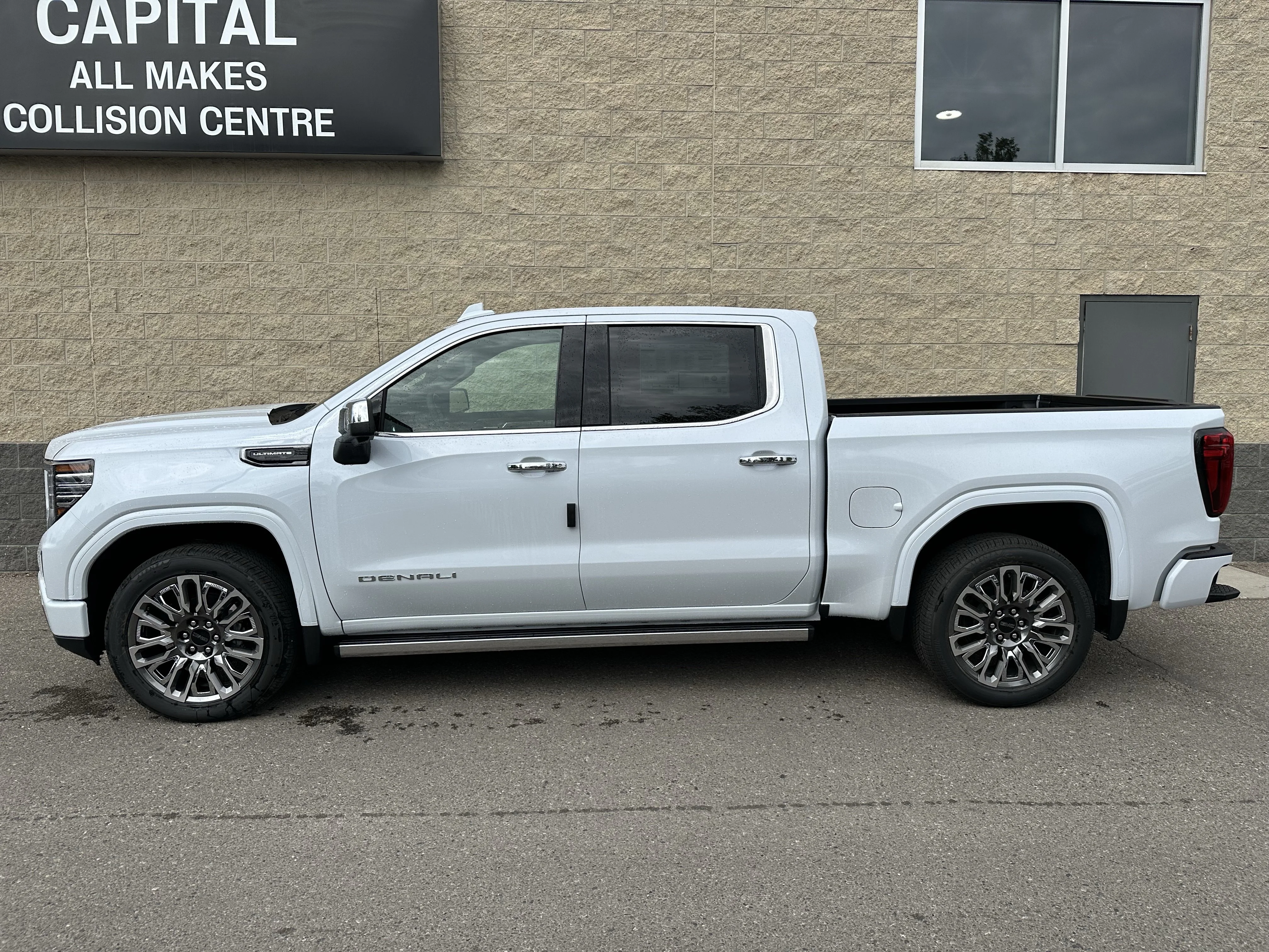New 2026 Glacier White Tricoat GMC Denali Ultimate image 3