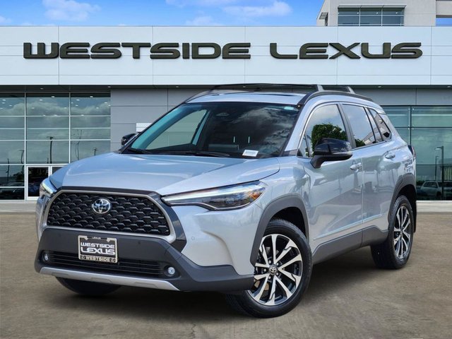 2025 Toyota Corolla Cross XLE