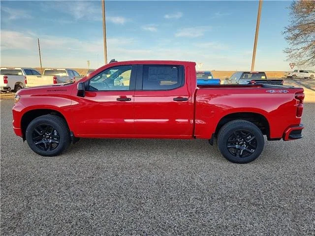 New 2026 G7C Red HOT Chevrolet Custom 4x4 Crew Cab 5.75 ft. box 147.4 in. WB image 2