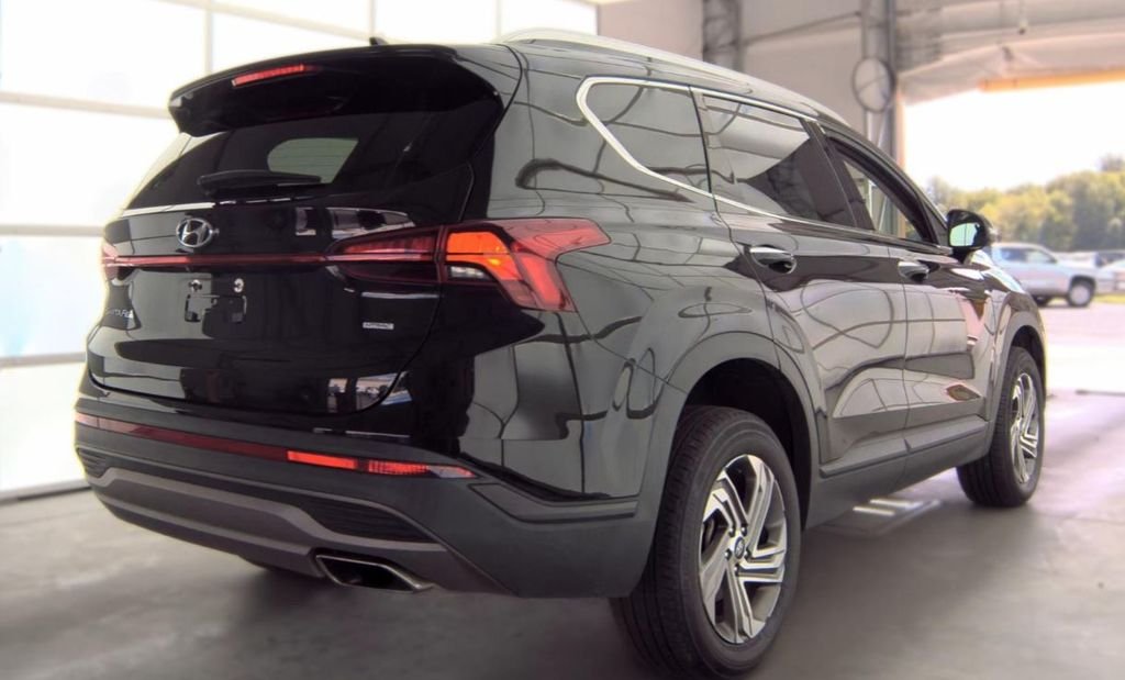 Used 2023 Black Hyundai SEL image 3