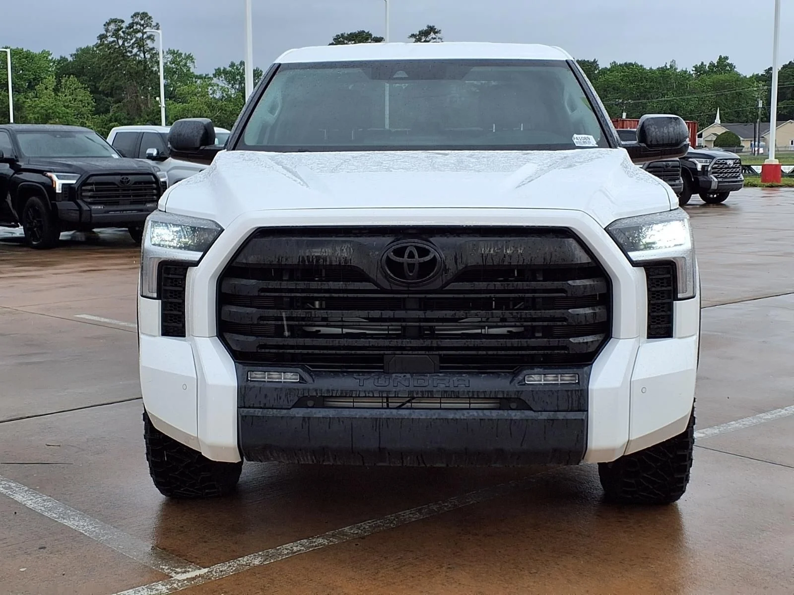 Used 2023 White Toyota SR5 image 4