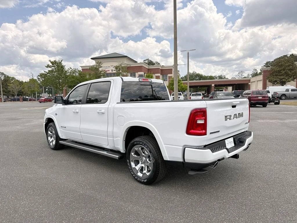 New 2026 Bright White Clear-Coat Exterior Paint RAM Big Horn/Lone Star image 5