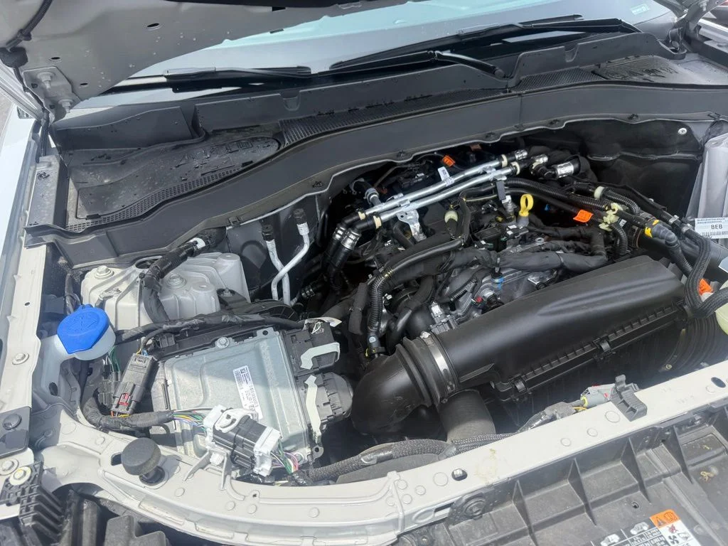 New 2026 Space White Metallic Ford Active image 59