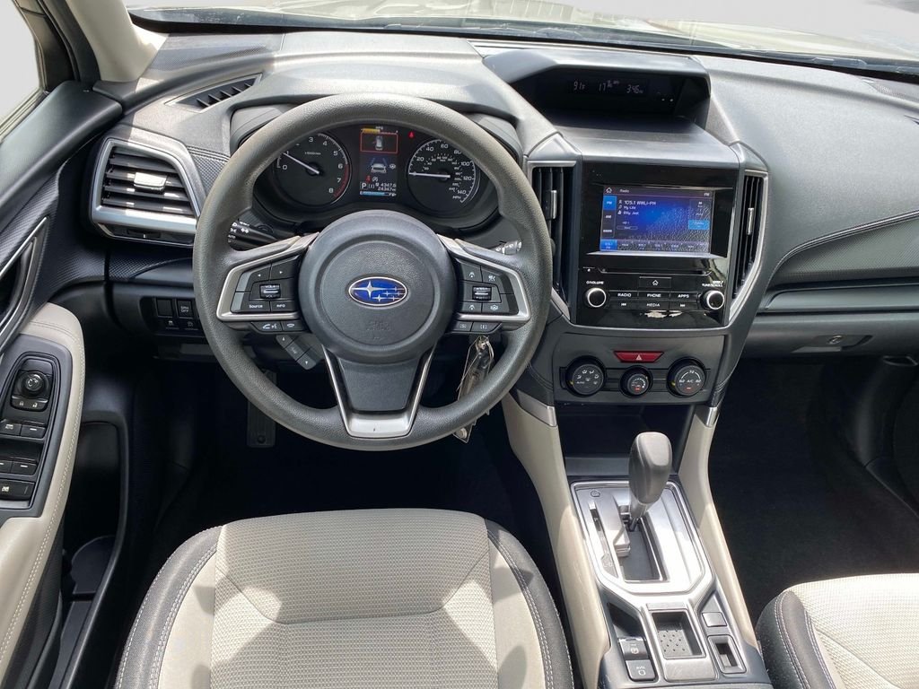 Used 2021 Green Subaru Base image 8