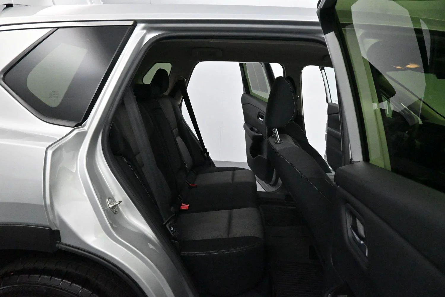 Used 2024 Silver Nissan SV image 29