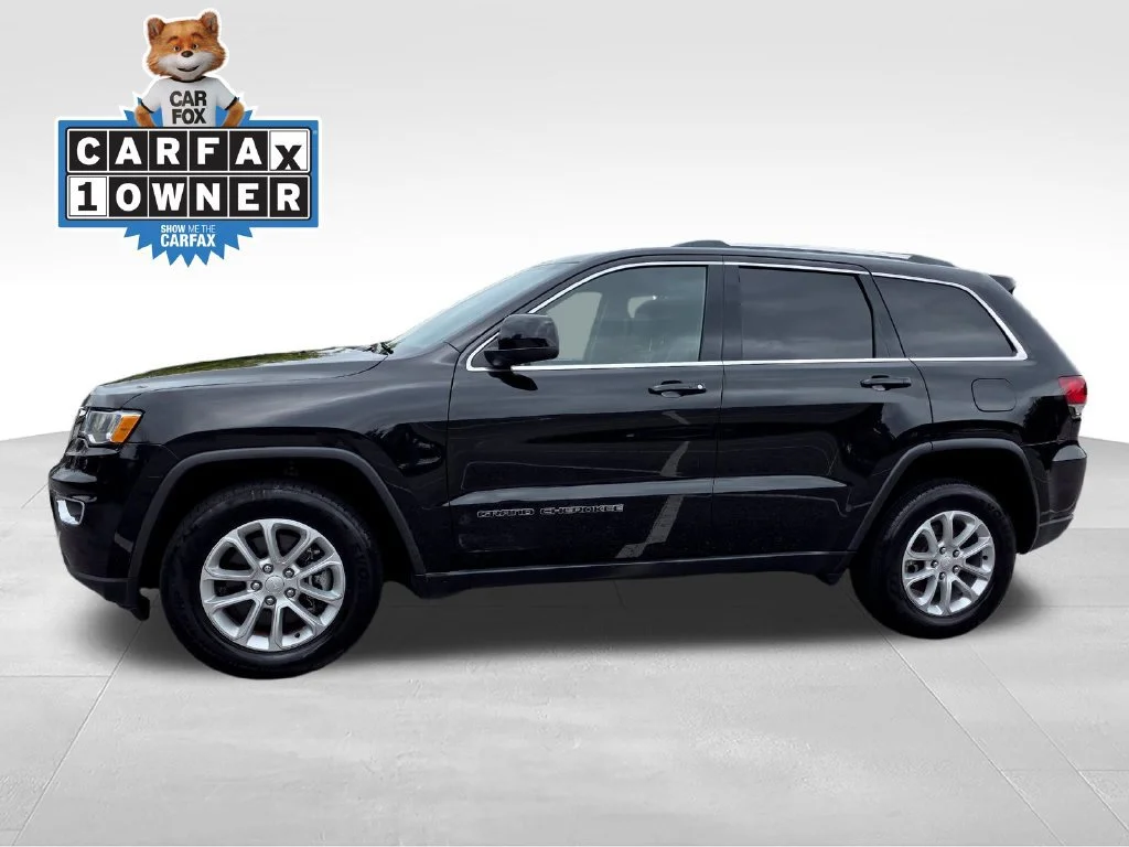 Used 2021  Jeep Laredo X image 3