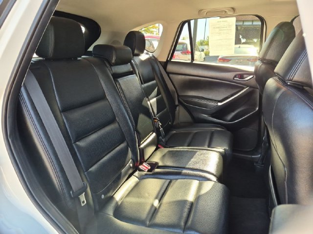 Used 2016 White Mazda Grand Touring image 30