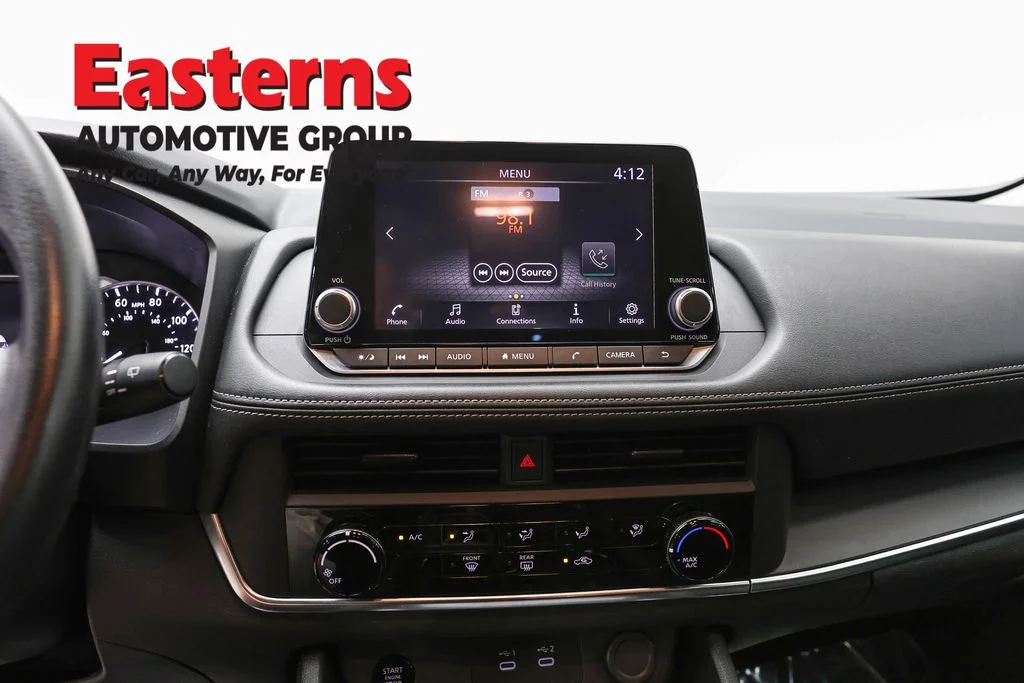 Used 2024 White Nissan S image 12