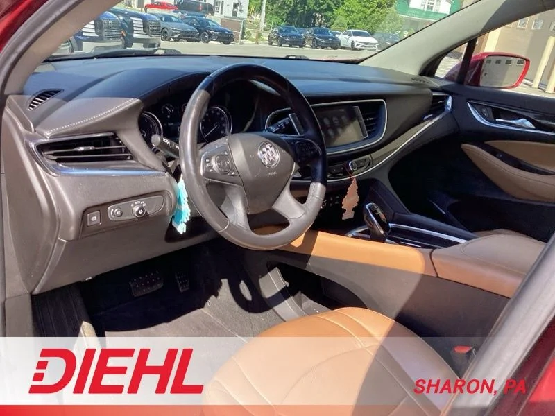 Used 2019 Red Buick Essence image 10