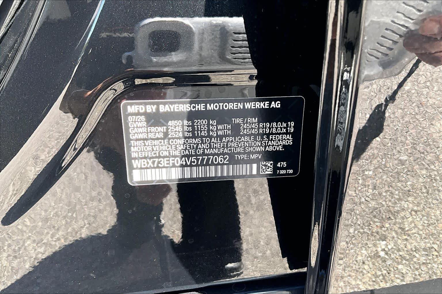 New 2027 Black Sapphire Metallic BMW xDrive28i image 18