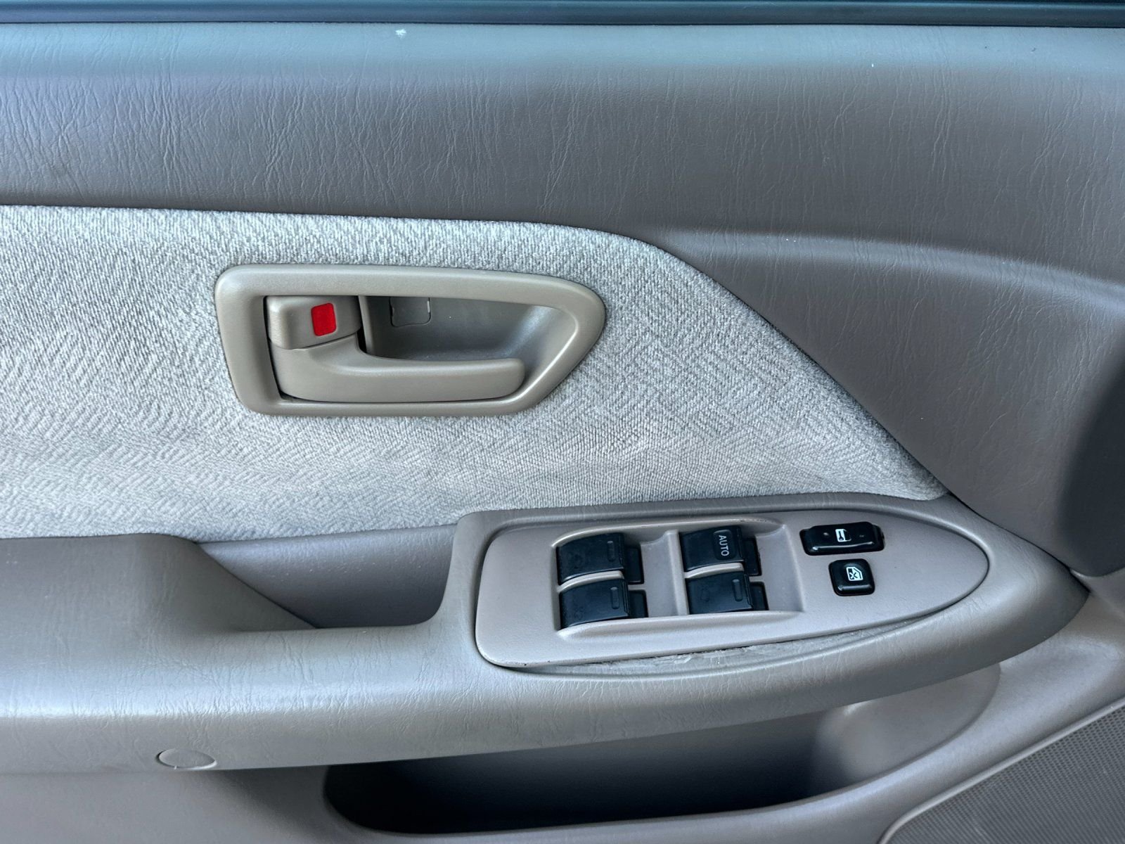 Used 1999 Tan Toyota CE image 10