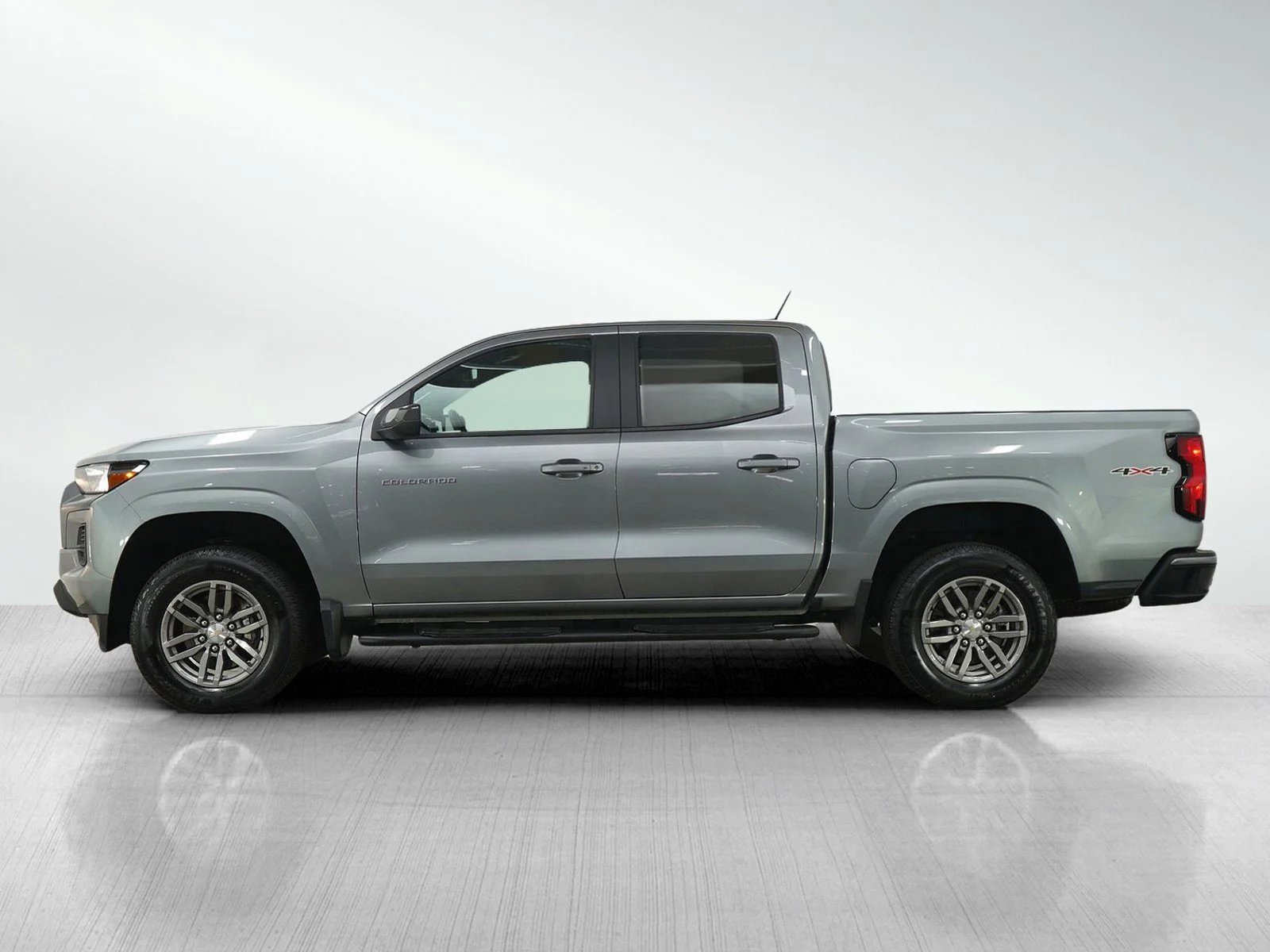 Used 2023 Chevrolet Colorado LT with VIN 1GCPTCEK7P1178669 for sale in Bloomington, Minnesota