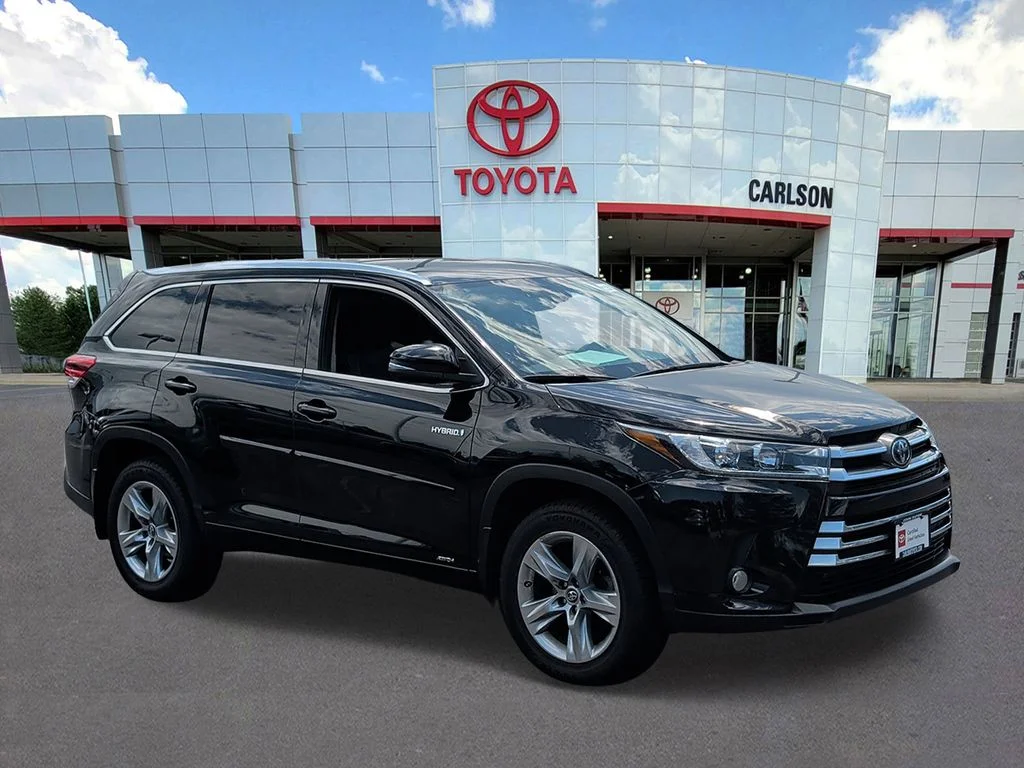 Certified 2017 Toyota Highlander Limited with VIN 5TDDGRFH1HS025447 for sale in Minneapolis, Minnesota