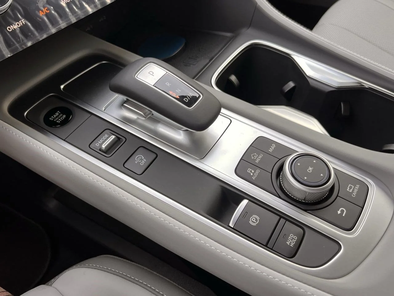 New 2027 GRAPHITE SHADOW INFINITI Sport AWD image 17