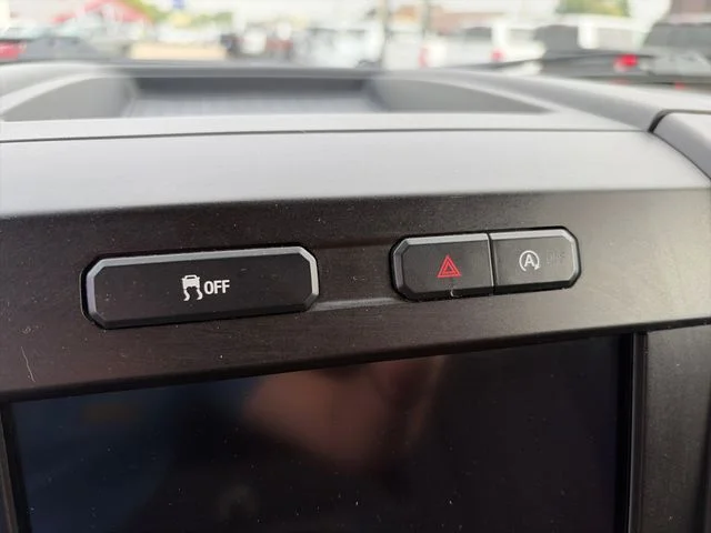 Used 2019 Black Metallic Ford XL image 27