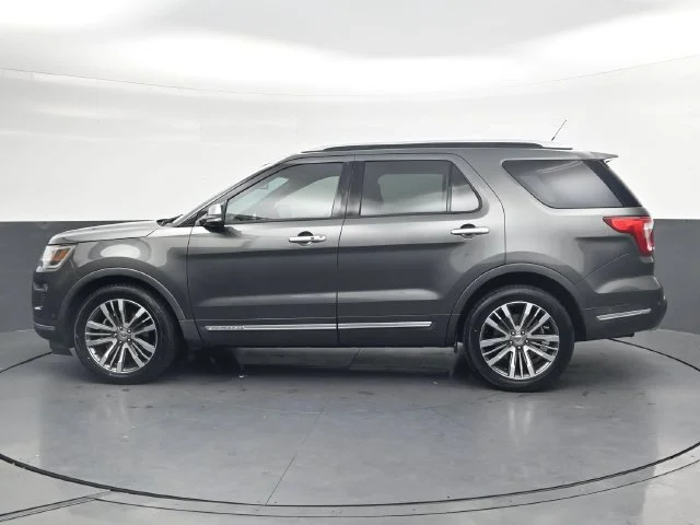 Used 2018 Gray Ford Platinum image 8