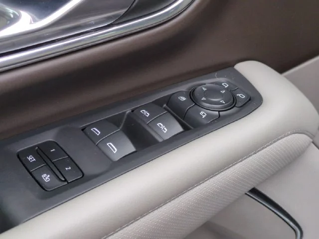 Used 2023 Silver GMC SLT image 13