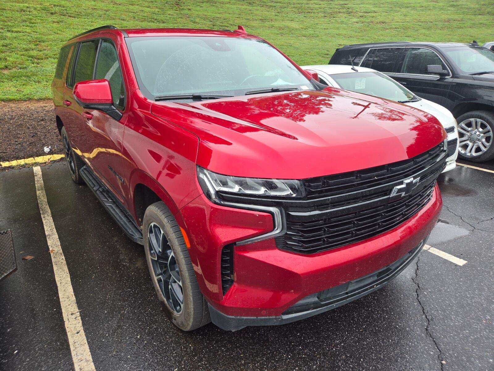 Used 2023 RADIANT RED TINTCOAT Chevrolet RST image 3
