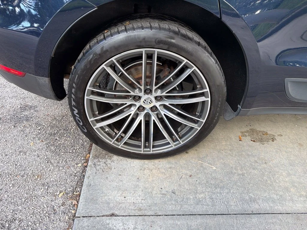 Used 2019 Black Porsche Base image 20