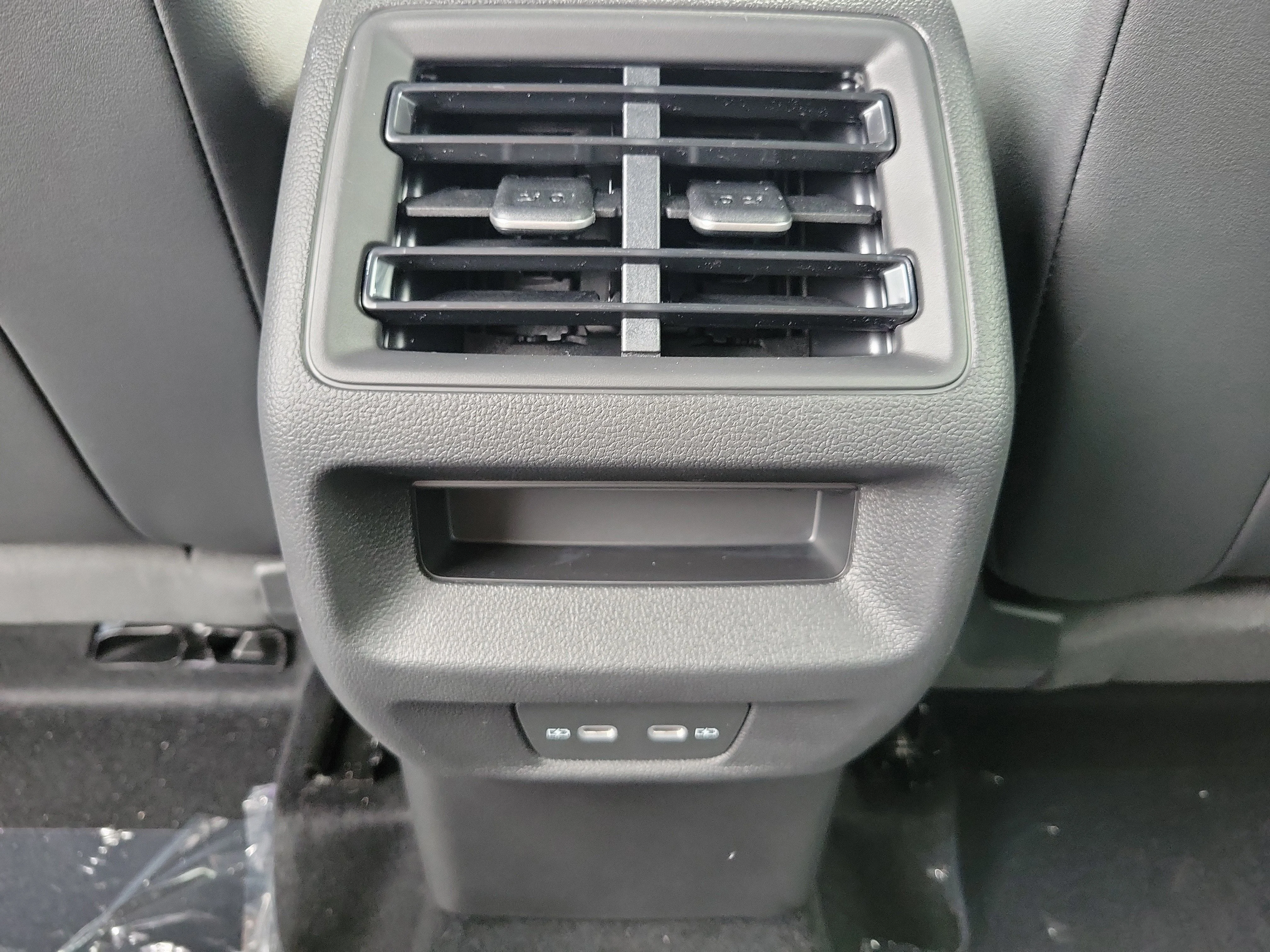 2026 Volkswagen Tiguan SE R-LINE BLACK - Photo 16