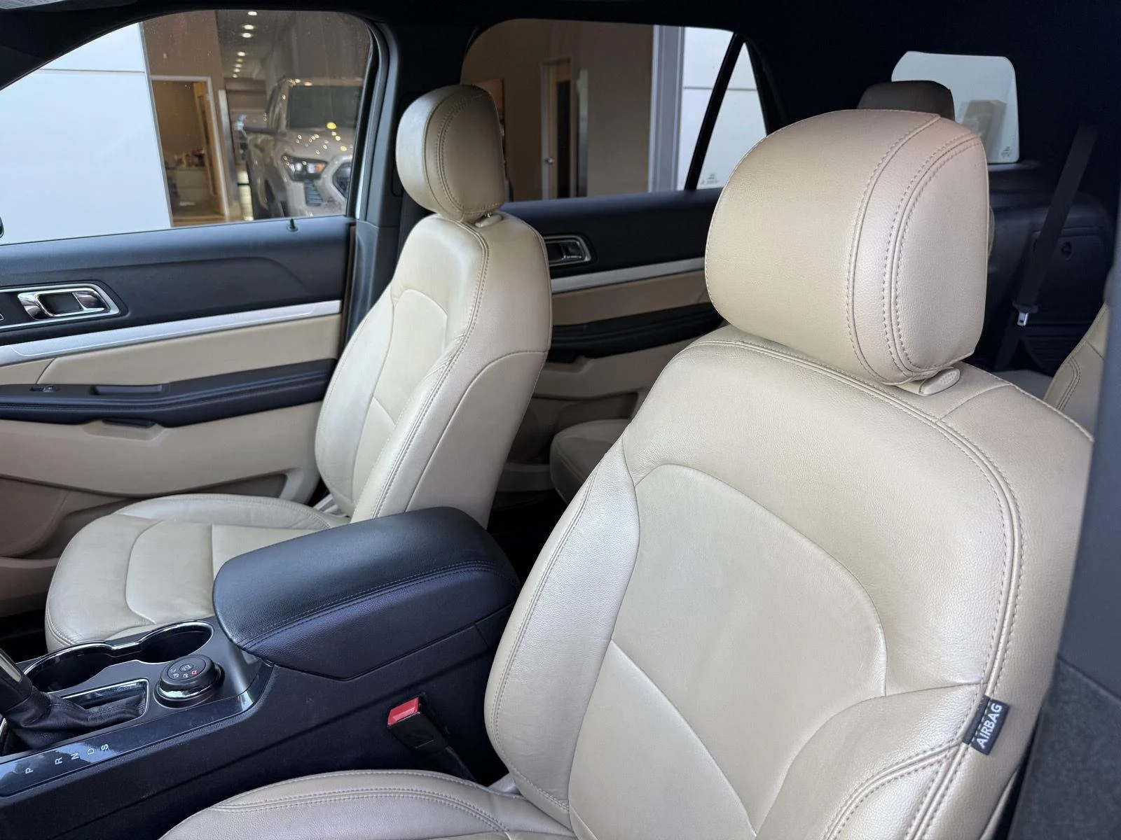 Used 2017 Oxford White Ford XLT image 11