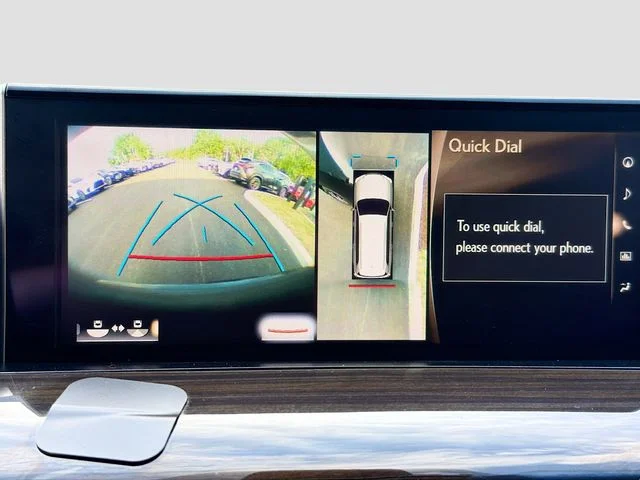 Used 2020 Black Lexus 570 image 16