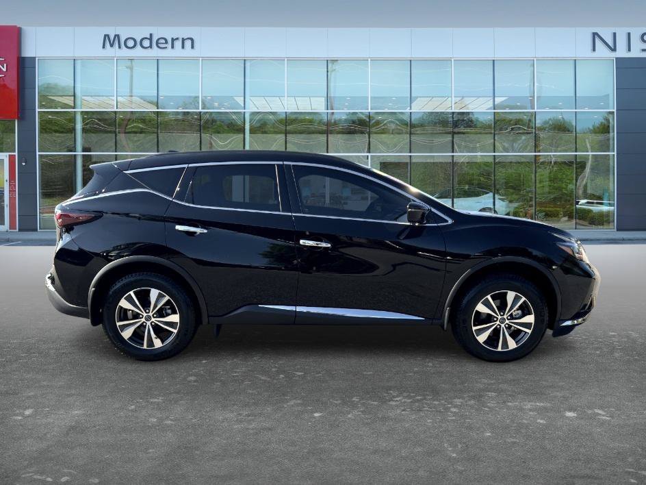 Used 2024 Super Black Nissan SV image 4