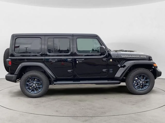New 2026 Black Clearcoat Jeep 4-DOOR 85TH ANNIVERSARY EDITION image 7