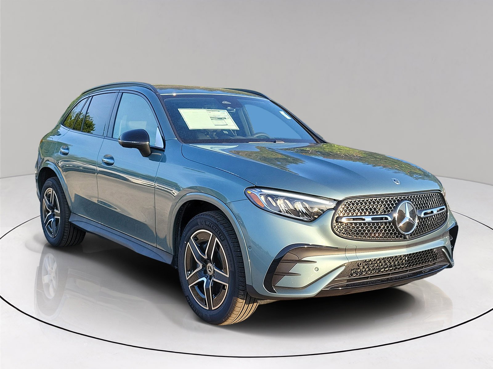 New 2026 Verde Silver Metallic Mercedes-Benz GLC 300 image 31