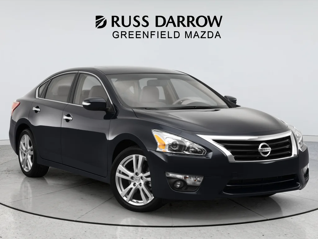 Used 2013 Blue Nissan 2.5 S image 5