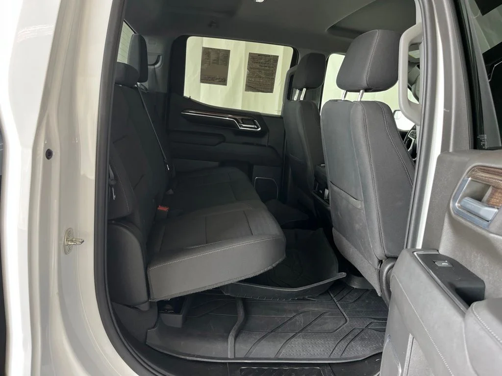 Used 2023 White Chevrolet RST image 21