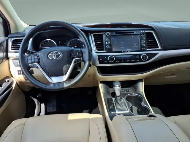 2019 Toyota Highlander XLE - Photo 17