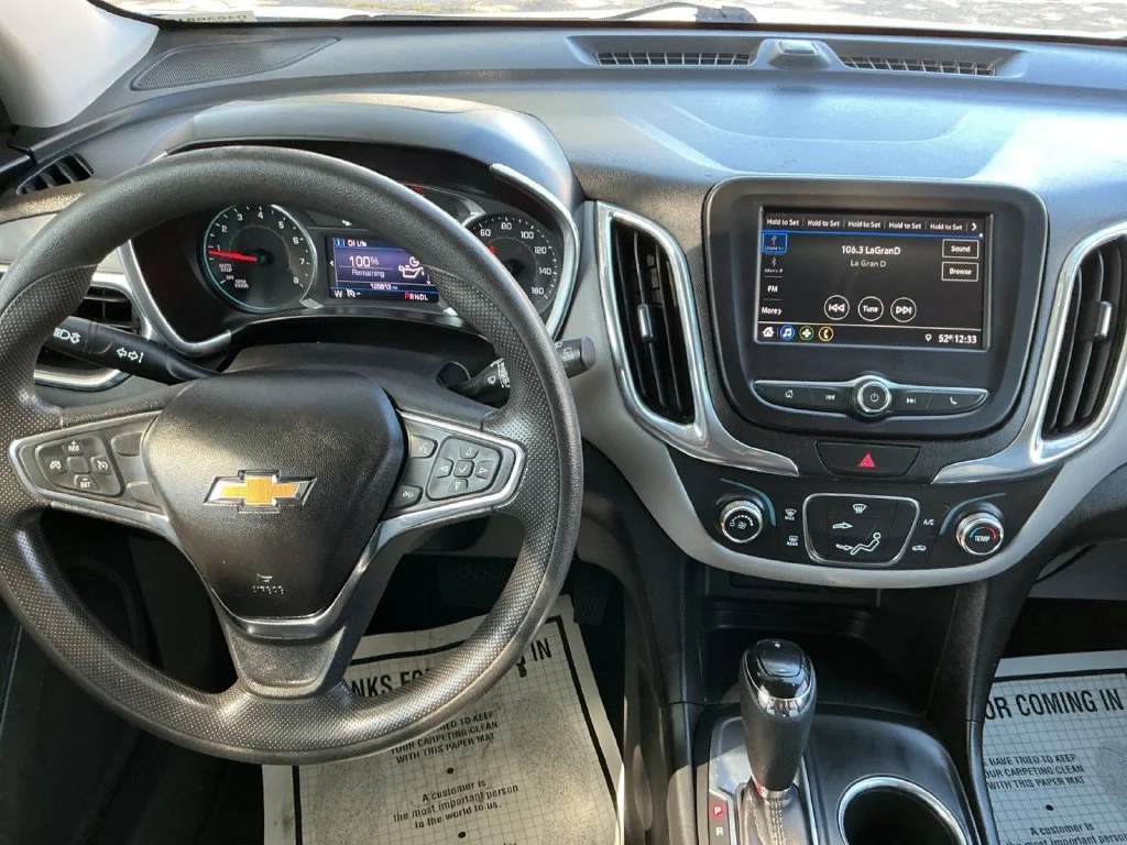 Used 2019 SUMMIT WHITE Chevrolet LT image 17