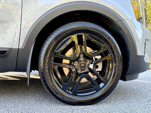 Used 2025 Gray Kia SX-Prestige X-Line image 10