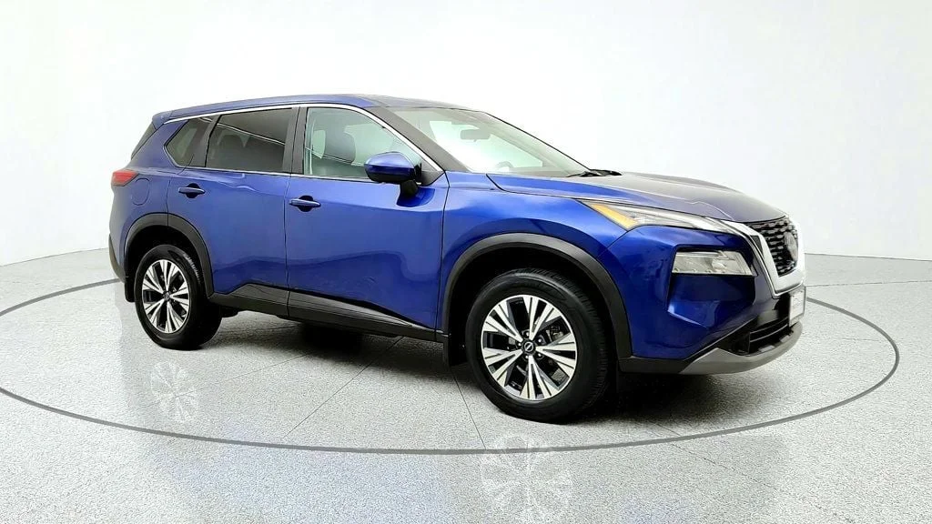 Used 2023 Caspian Blue Metallic Nissan AWD SV image 3