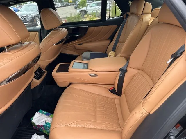 Used 2023 Black Lexus 500 Base image 19