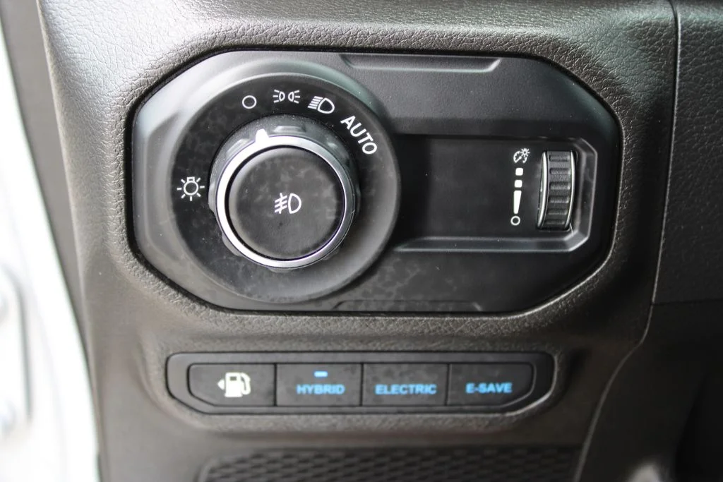 Used 2023 Silver Jeep Willys 4xe image 26