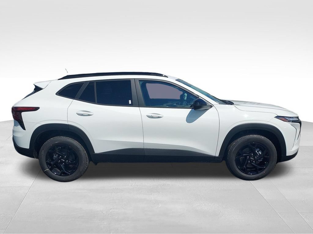 New 2026 Summit White Chevrolet LT image 6